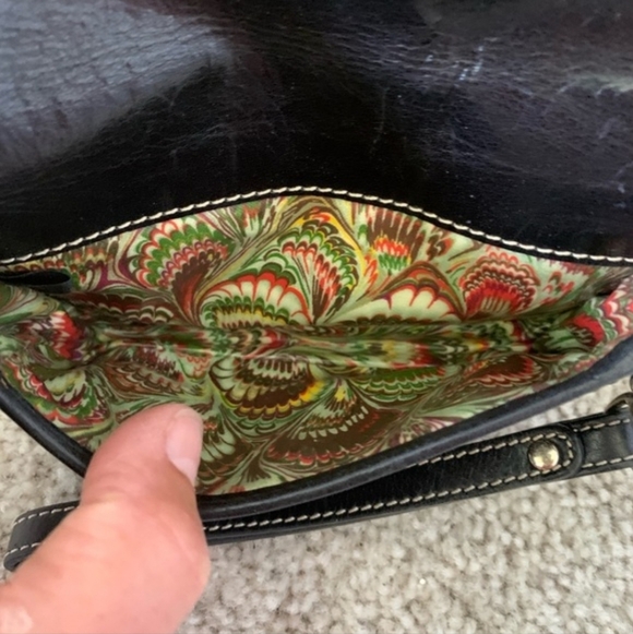 Dooney and Bourke Vintage Plumes Black Leather Wristlet BUNDLE - Picture 6 of 9